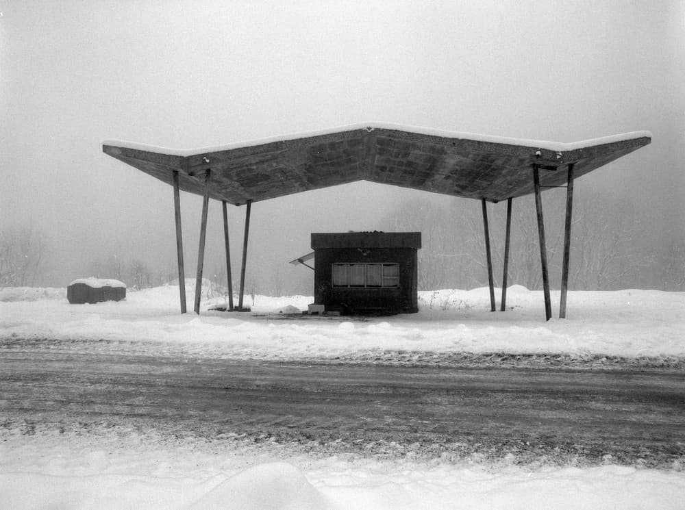 Buffer space, photograph 6